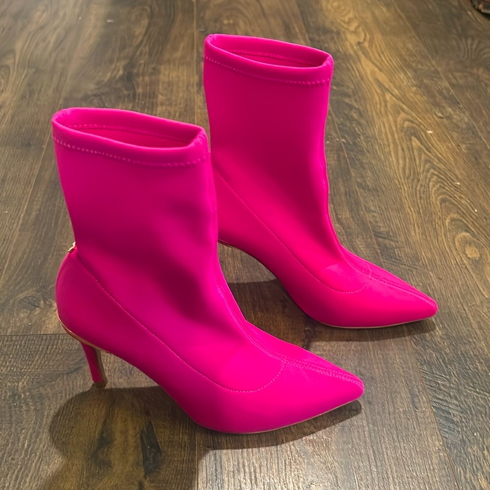 Ted Baker 36.5 pink boots